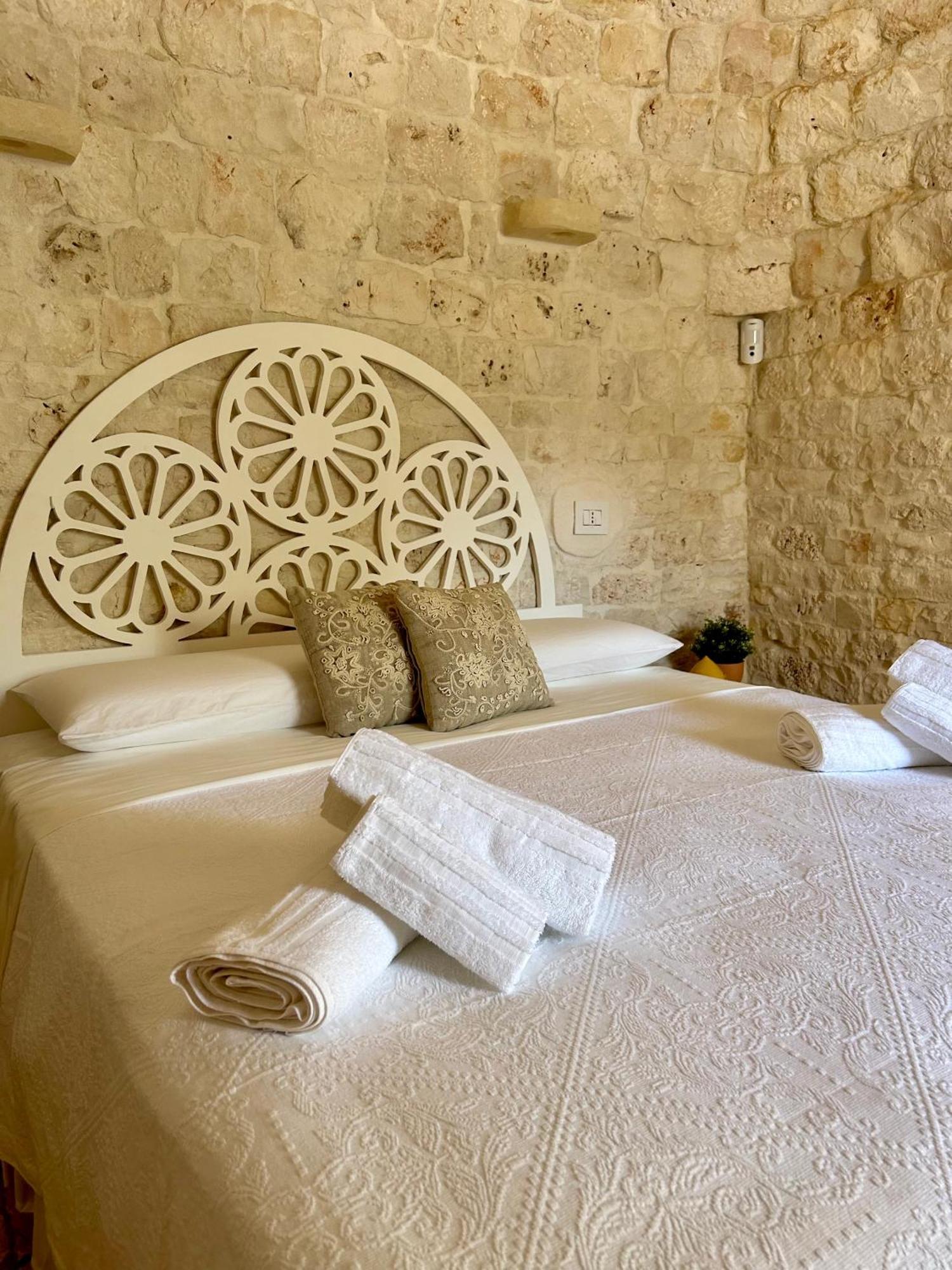 Hostal Trulli In Contrada - Monopoli Exterior foto