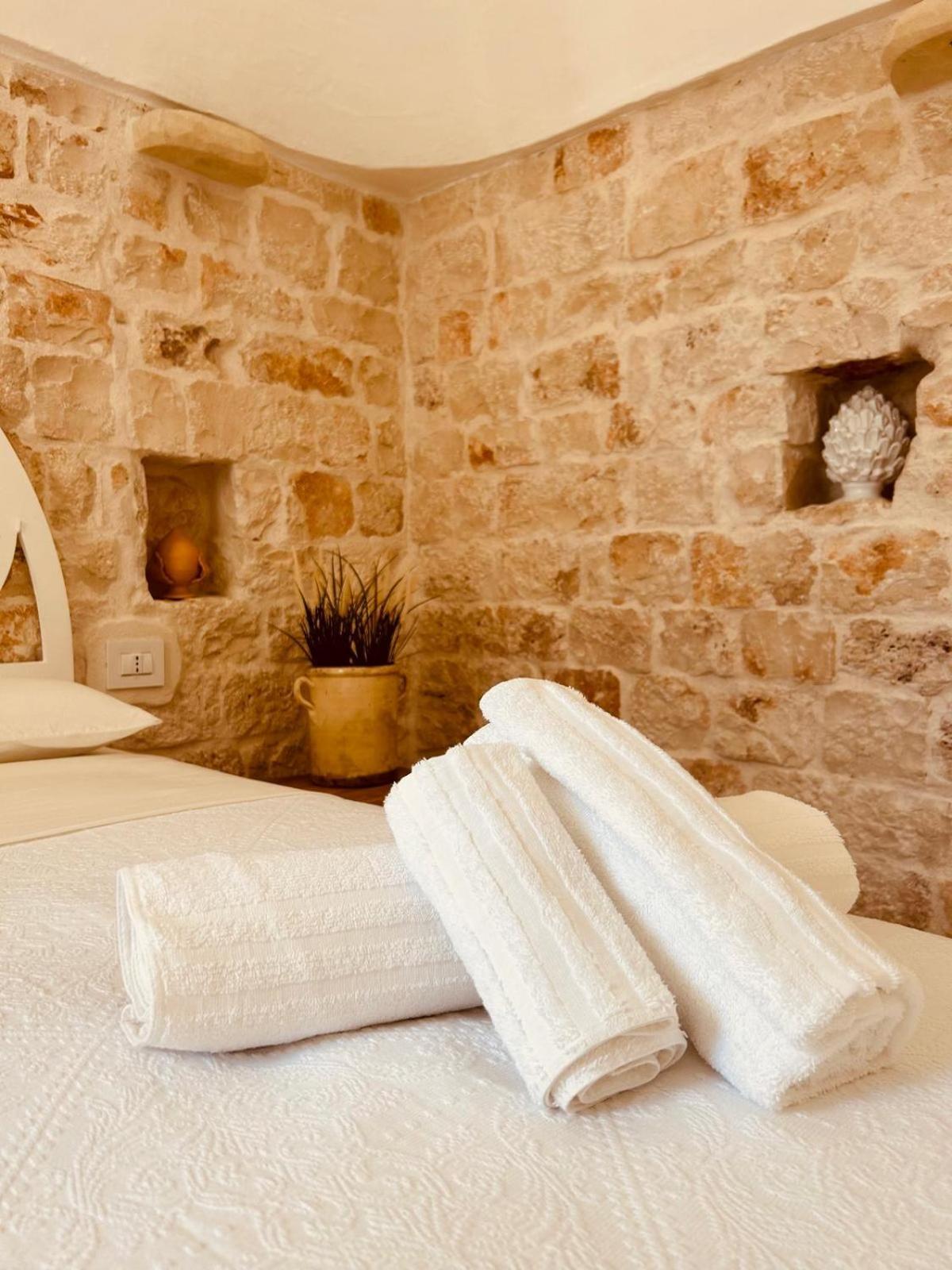 Hostal Trulli In Contrada - Monopoli Exterior foto